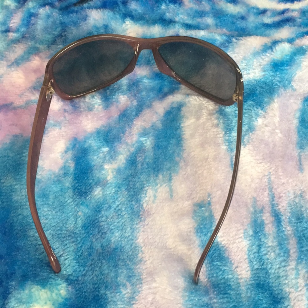sunglasses - Picture 2 of 2